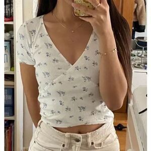 Hollister Baby Tee Coquette Ribbed Wrap Crop Top Sz M Daisy